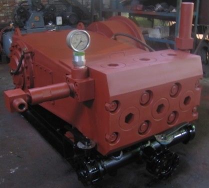 300KW, ³ /M, 10-70MPa, bomba del flujo el 13-80m de la fractura para limpiar con un chorro de agua/que cementa del pozo del campo petrolífero